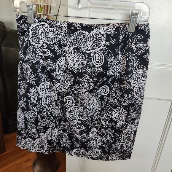 Lauren Ralph Lauren Short Black and White Skirt Sz 8P - Picture 9 of 9